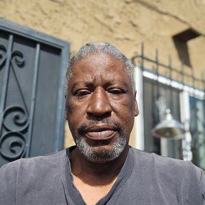 Meet your Posher, Clarence